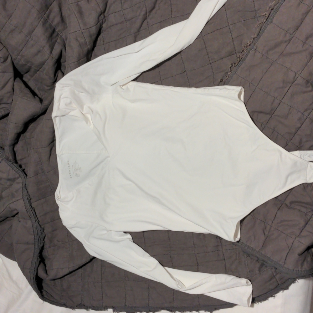 Everlane Bodysuit White Large LS V Neck